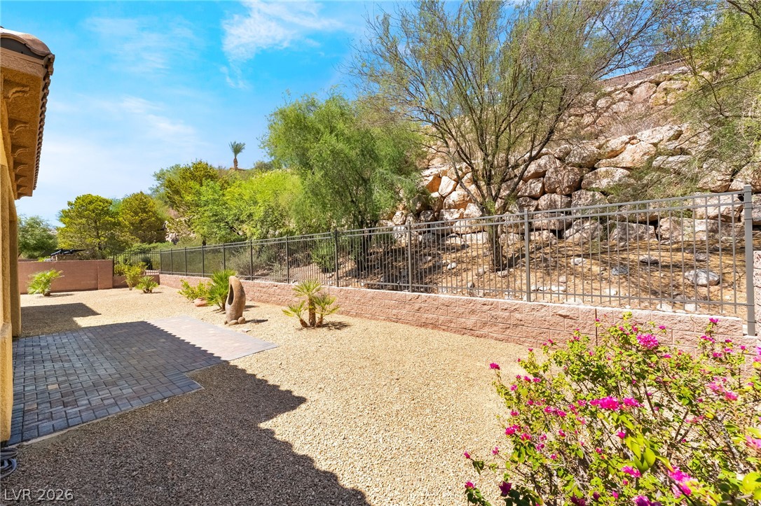 72 Rezzonico Drive Henderson NV 89011