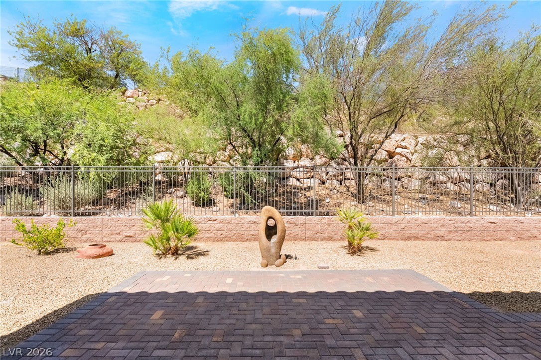 72 Rezzonico Drive Henderson NV 89011