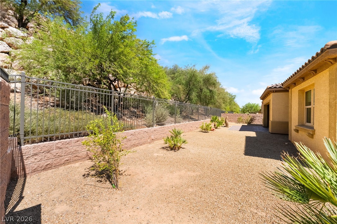 72 Rezzonico Drive Henderson NV 89011