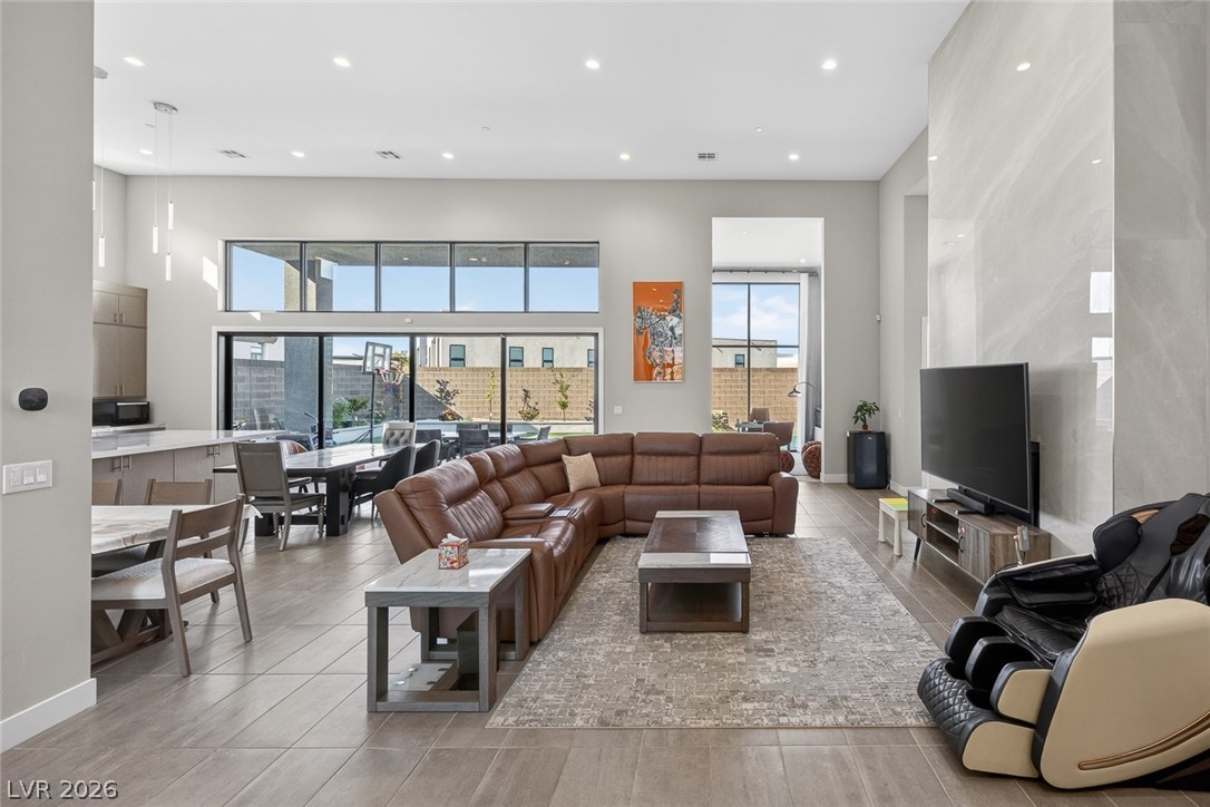 10766 Agate Cliffs Avenue Las Vegas NV 89135