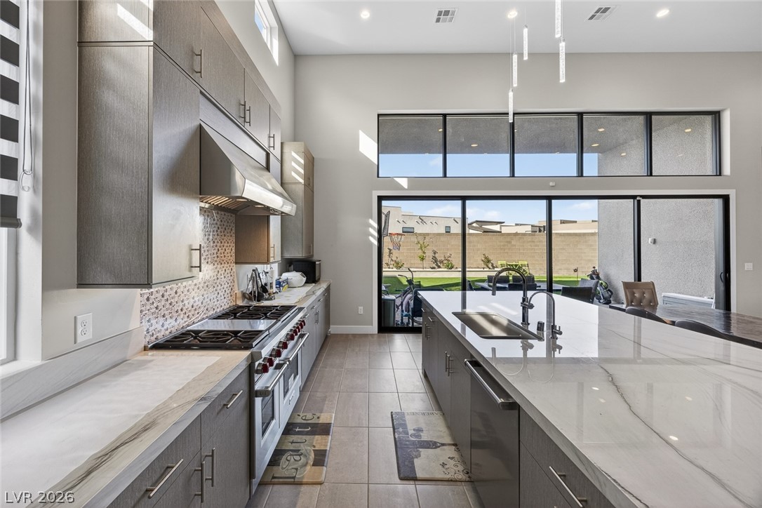 10766 Agate Cliffs Avenue Las Vegas NV 89135