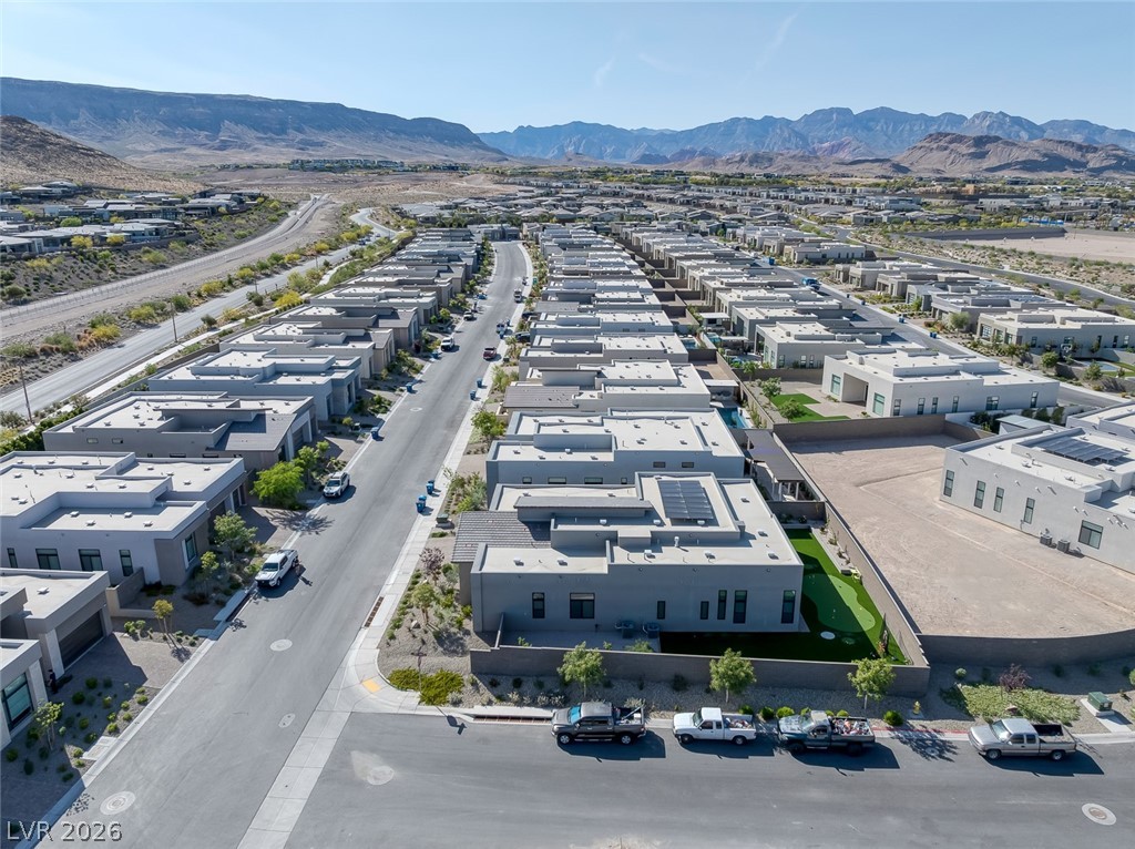 10766 Agate Cliffs Avenue Las Vegas NV 89135