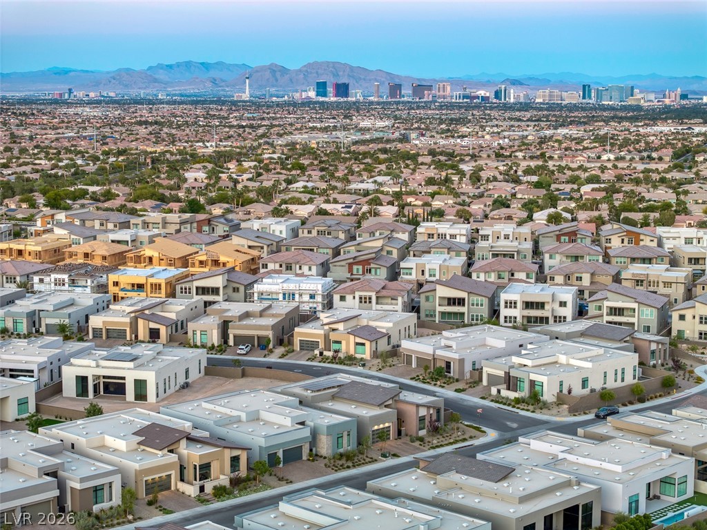 10766 Agate Cliffs Avenue Las Vegas NV 89135