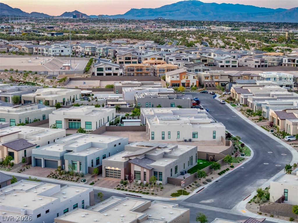 10766 Agate Cliffs Avenue Las Vegas NV 89135