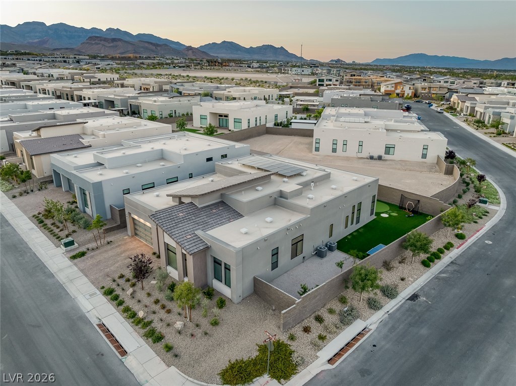 10766 Agate Cliffs Avenue Las Vegas NV 89135