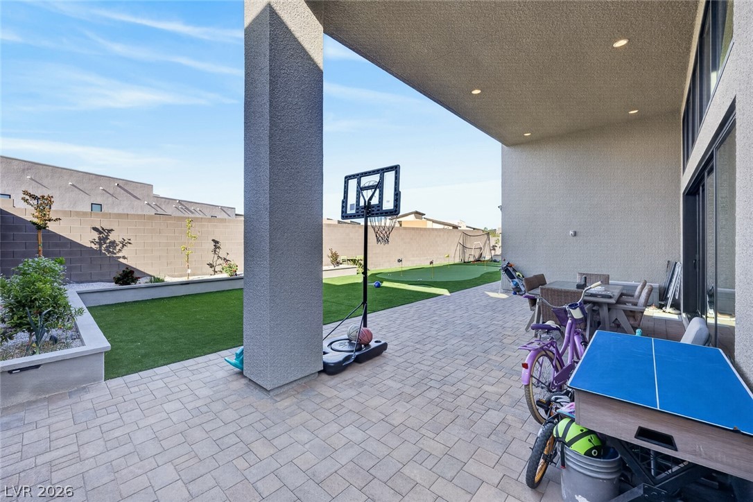 10766 Agate Cliffs Avenue Las Vegas NV 89135