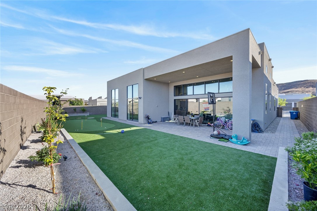 10766 Agate Cliffs Avenue Las Vegas NV 89135