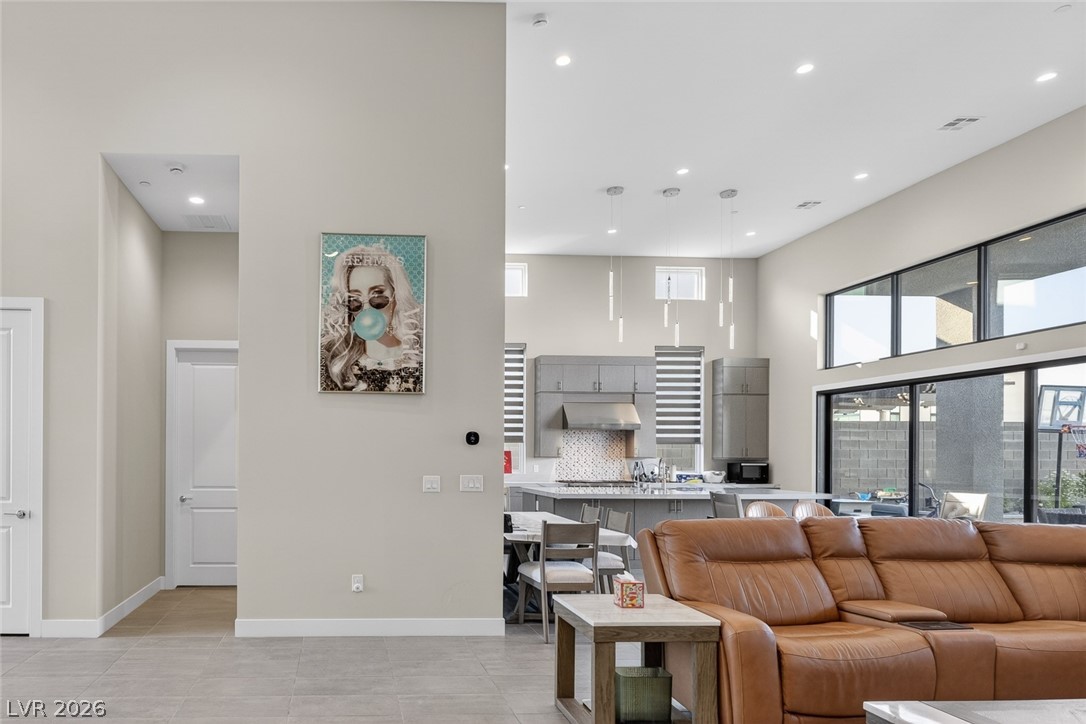 10766 Agate Cliffs Avenue Las Vegas NV 89135