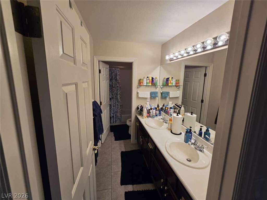 8728 Castle Hill Avenue Las Vegas NV 89129