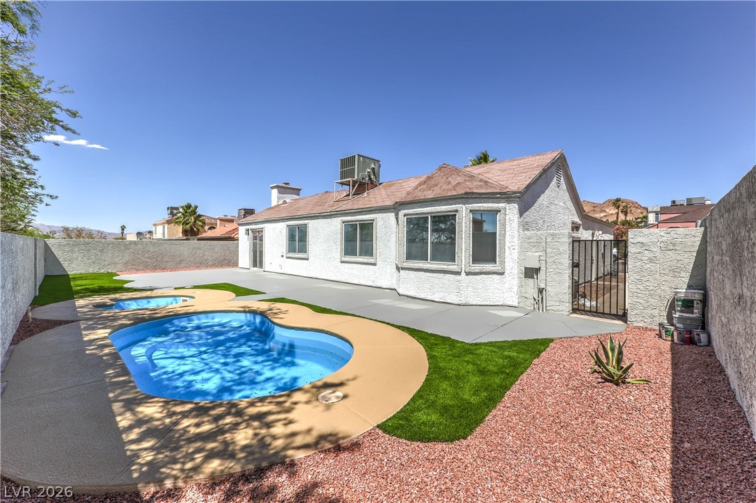 2215 Little River Court Las Vegas NV 89156