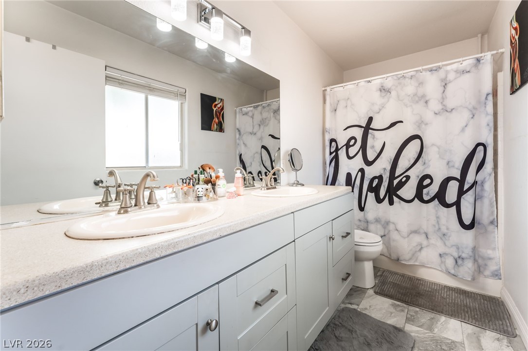 7320 Silver Ridge Drive Las Vegas NV 89128