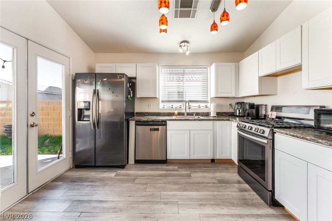 7320 Silver Ridge Drive Las Vegas NV 89128
