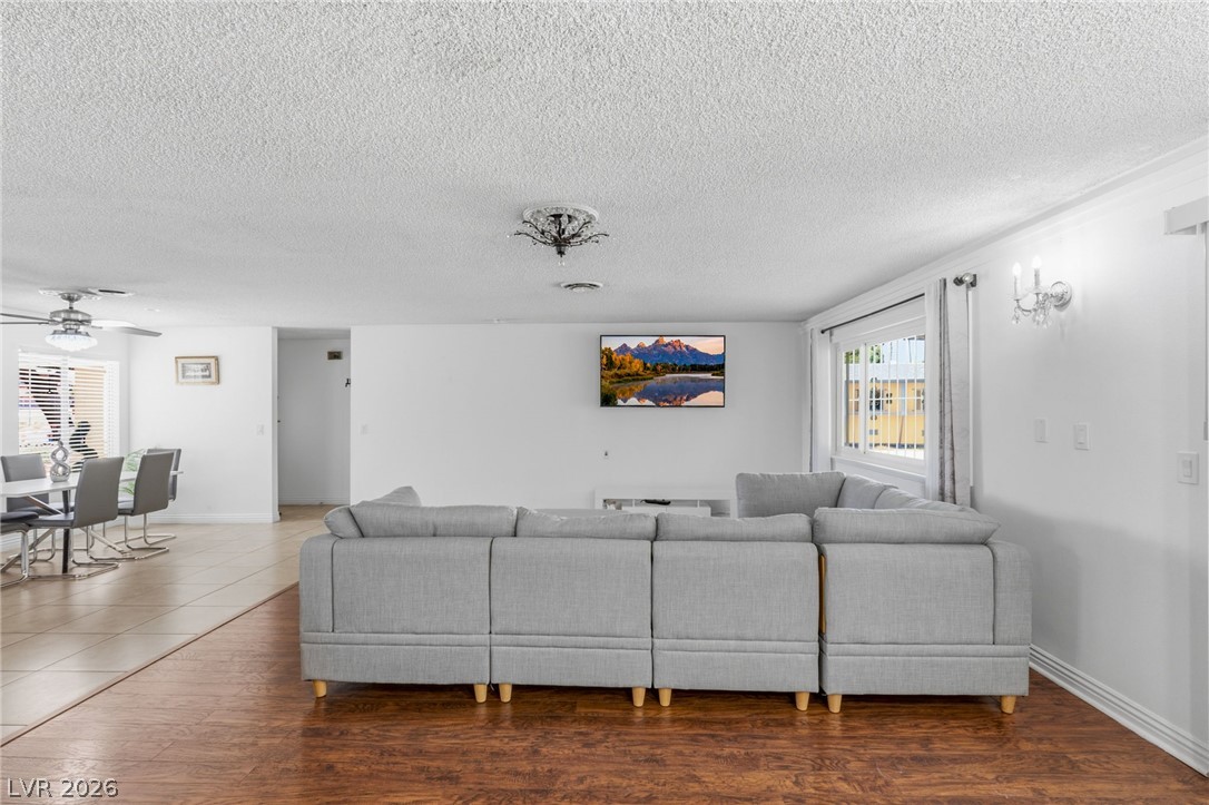 3948 Oakhill Avenue Las Vegas NV 89121