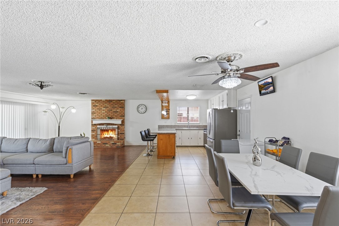 3948 Oakhill Avenue Las Vegas NV 89121