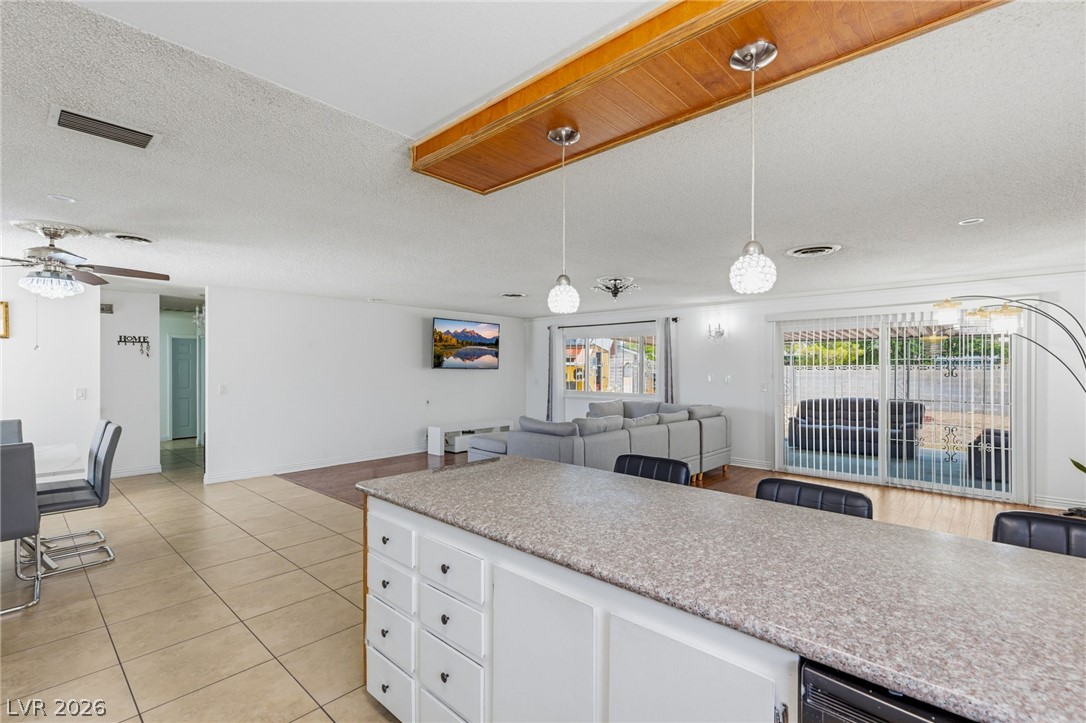3948 Oakhill Avenue Las Vegas NV 89121