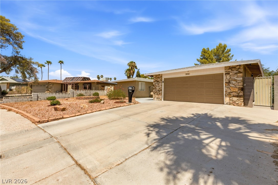 3948 Oakhill Avenue Las Vegas NV 89121