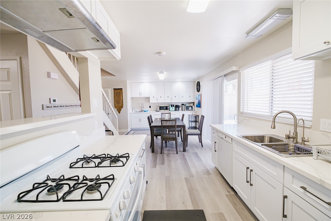 7220 Mountain Moss Drive Las Vegas NV 89147