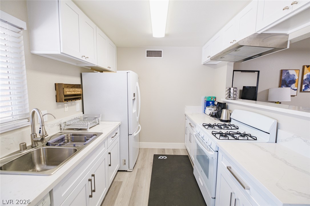 7220 Mountain Moss Drive Las Vegas NV 89147