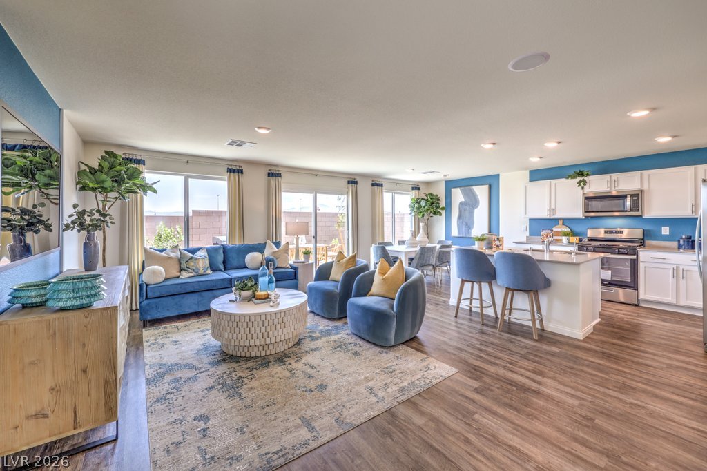 925 Galloway Lake Avenue North Las Vegas NV 89084