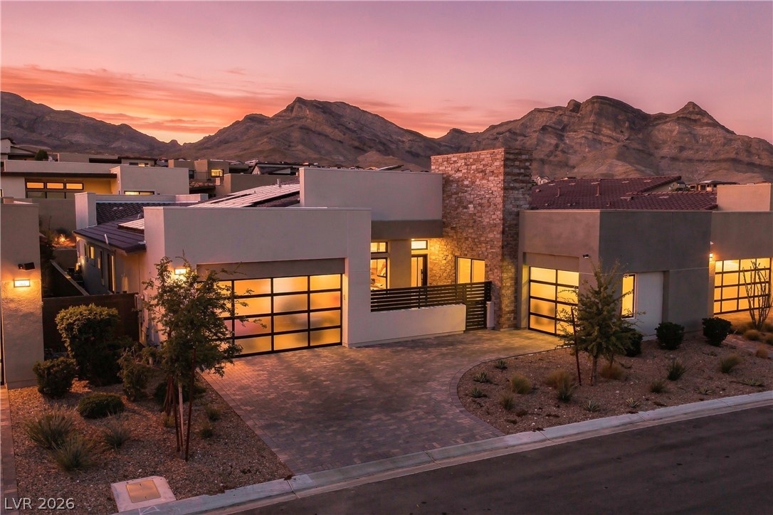 477 East Vista Sunset Avenue Las Vegas NV 89138