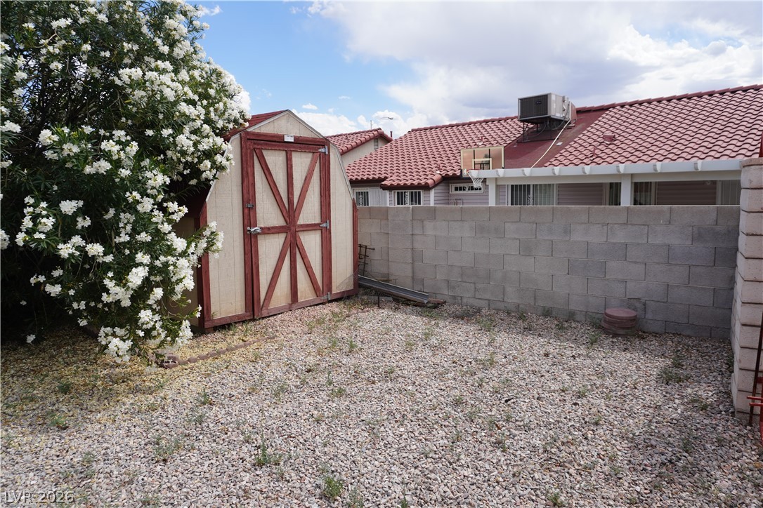 738 Loganrun Lane Las Vegas NV 89110