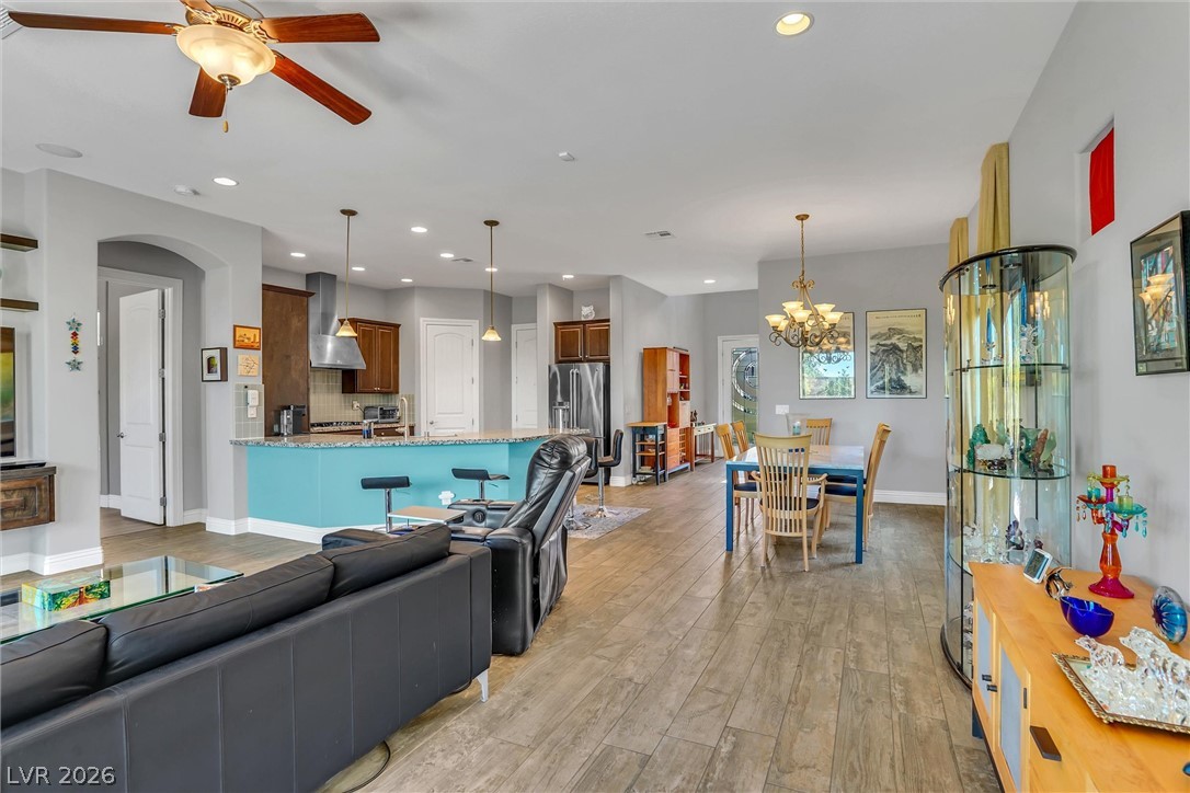 72 Newton Ridge Way Las Vegas NV 89183