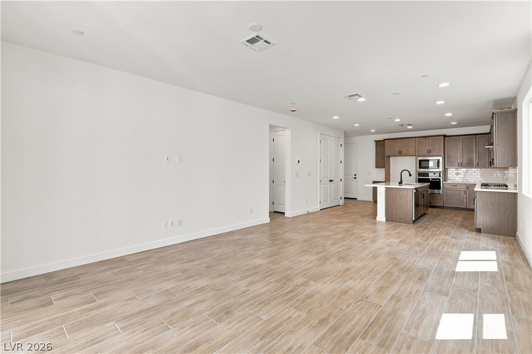 8243 Dwayne Frye Street Las Vegas NV 89148