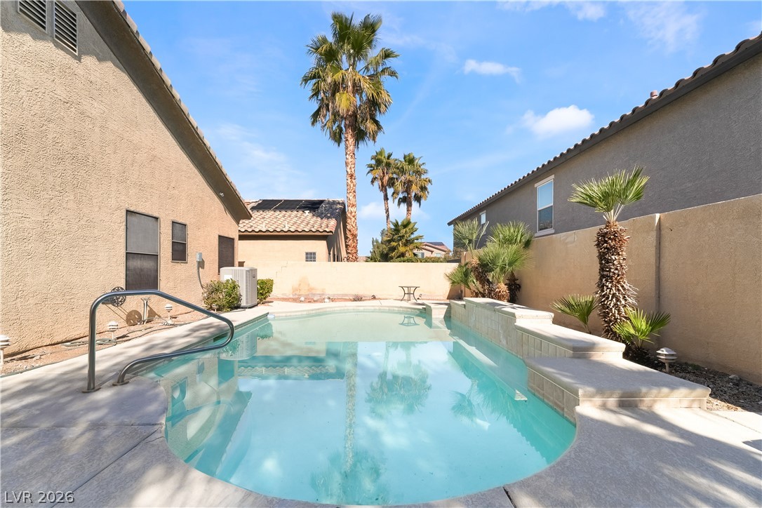 62 Harbor Coast Street Las Vegas NV 89148