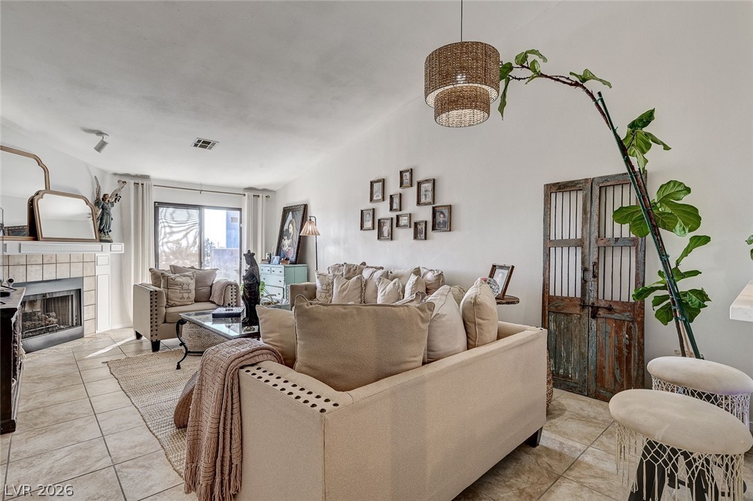 216 Yardarm Way Las Vegas NV 89145