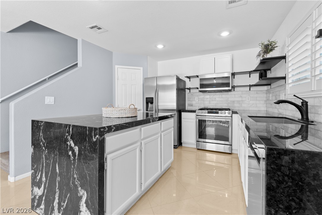 573 Shewsbury Avenue Las Vegas NV 89178