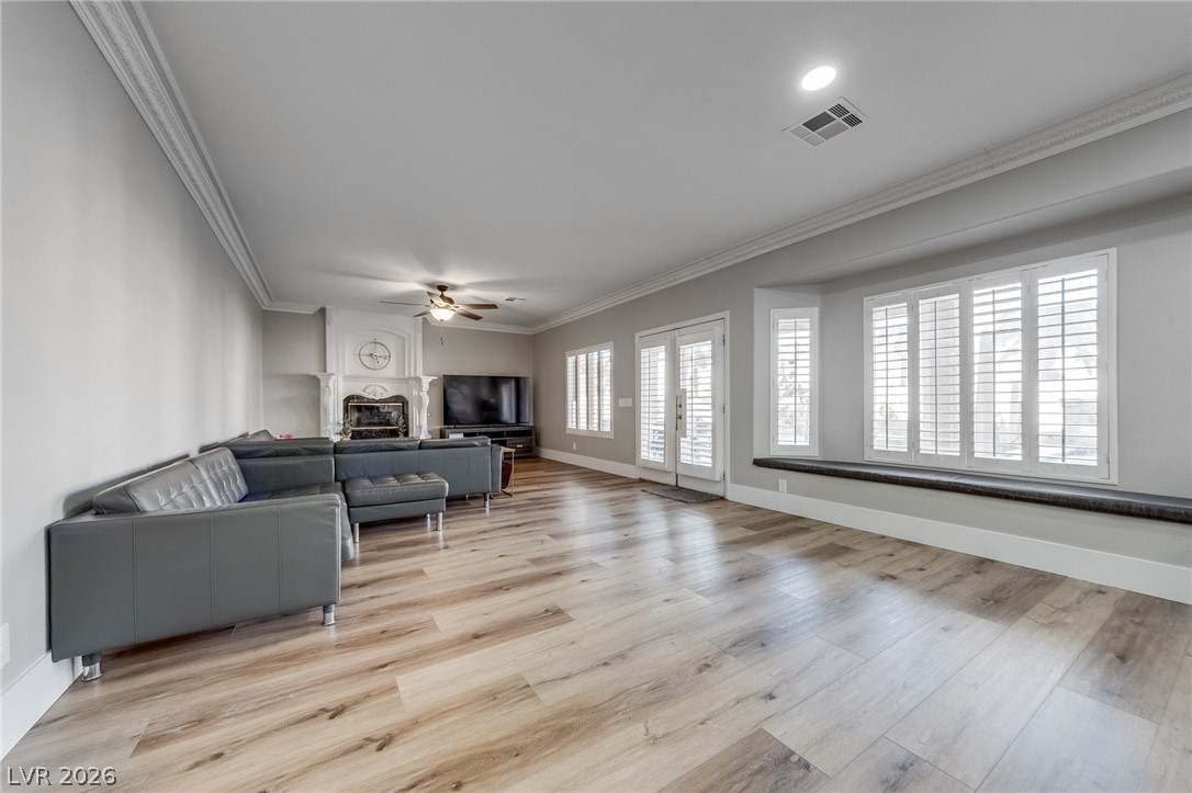 5668 Wild Olive Street Las Vegas NV 89118