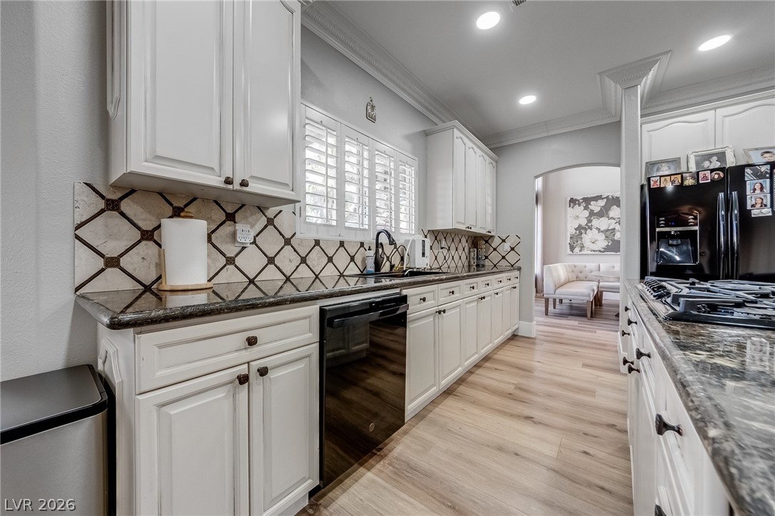 5668 Wild Olive Street Las Vegas NV 89118