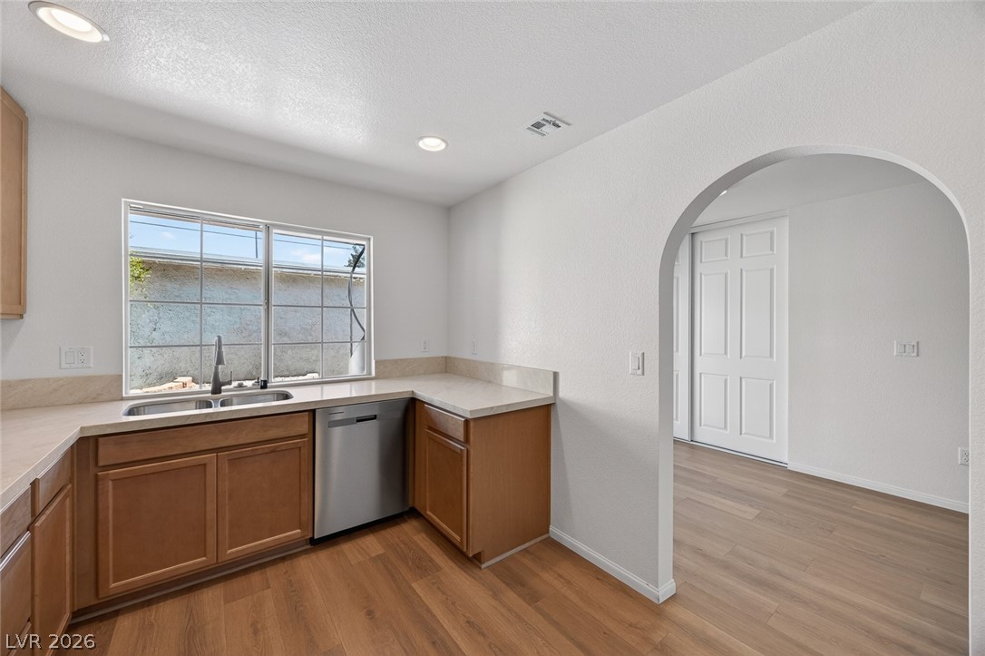 422 Greenbriar Townhouse Way Las Vegas NV 89121