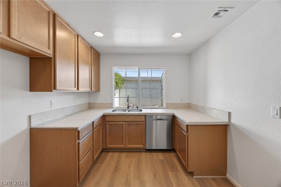 422 Greenbriar Townhouse Way Las Vegas NV 89121