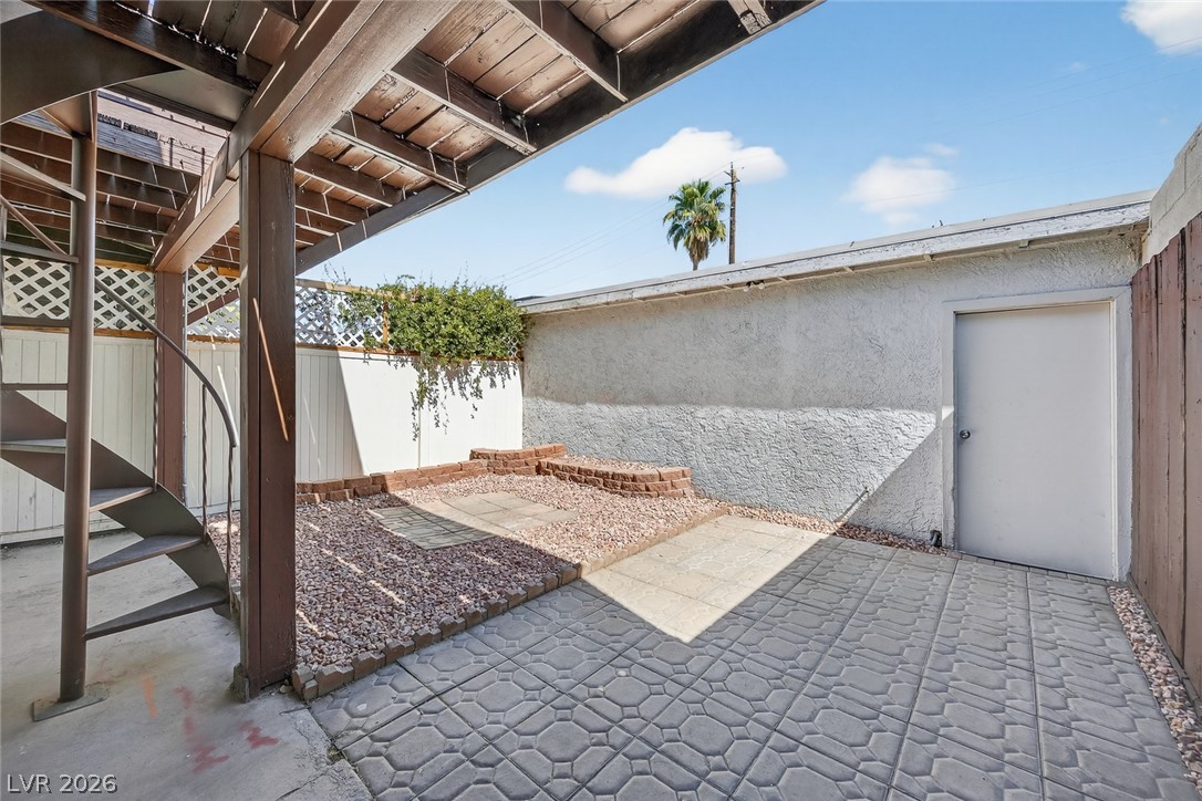 422 Greenbriar Townhouse Way Las Vegas NV 89121