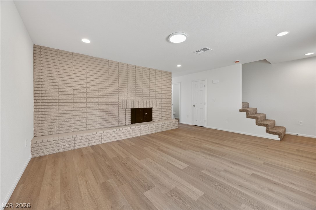 422 Greenbriar Townhouse Way Las Vegas NV 89121