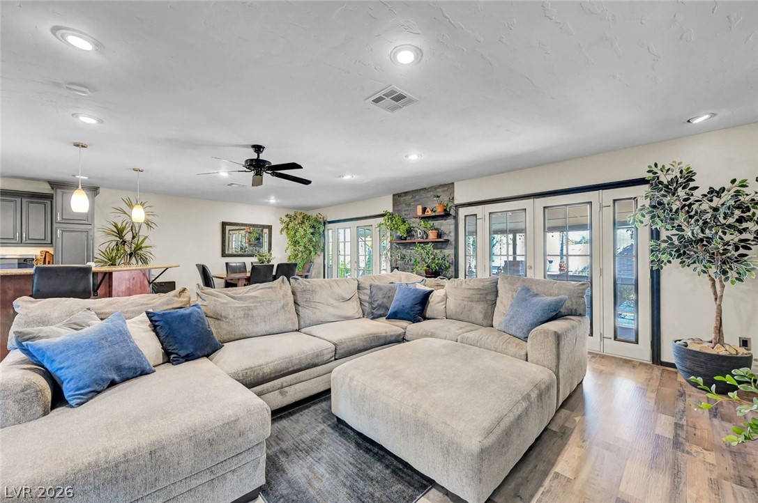 3949 Brighthill Avenue Las Vegas NV 89121