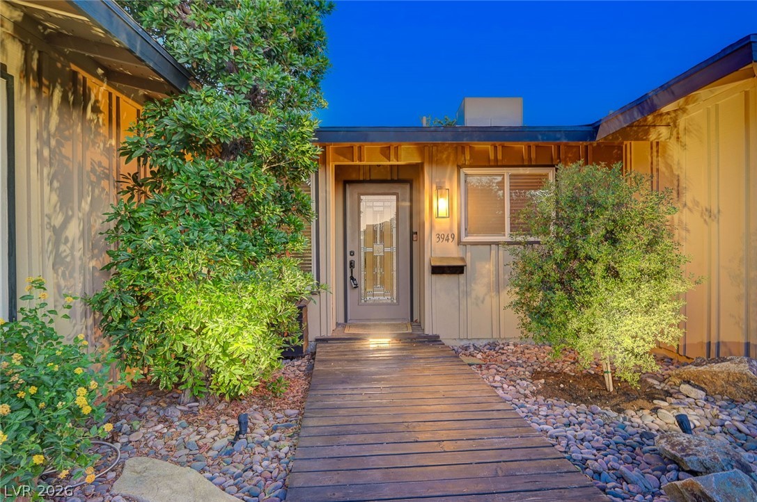 3949 Brighthill Avenue Las Vegas NV 89121