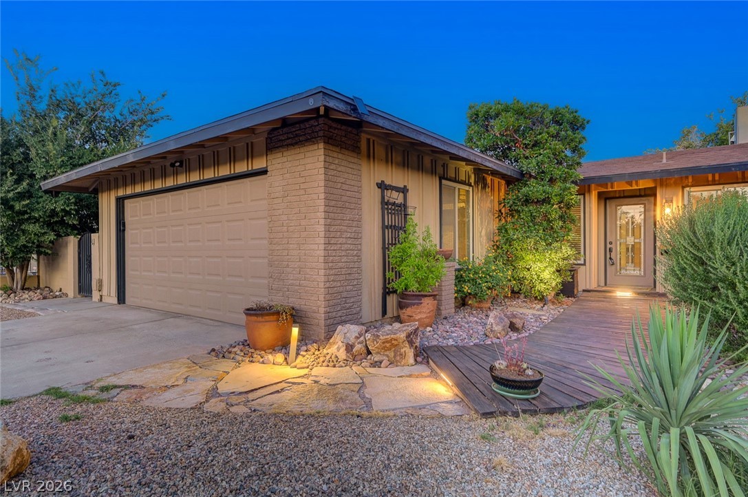 3949 Brighthill Avenue Las Vegas NV 89121