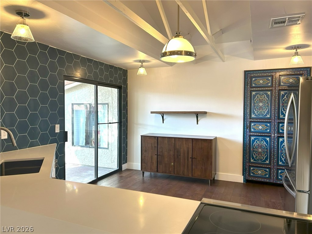 2101 Calle De Espana Las Vegas NV 89102