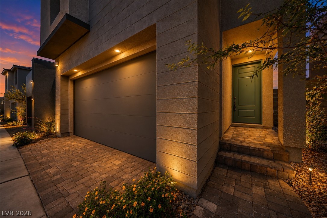 1606 Rock Kestrel Street Las Vegas NV 89138