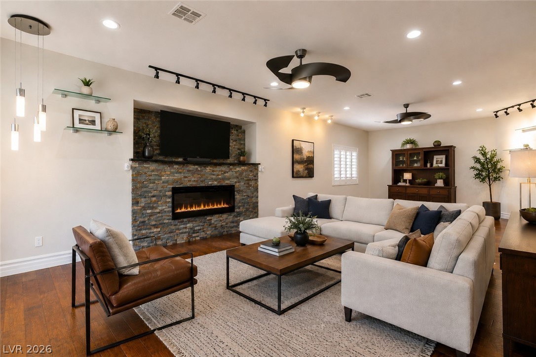 9592 Camino Capistrano Lane Las Vegas NV 89147