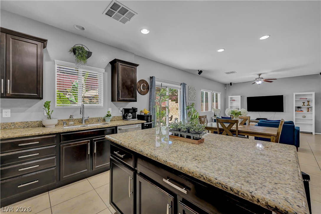 8083 Mosaic Sunrise Lane Las Vegas NV 89166