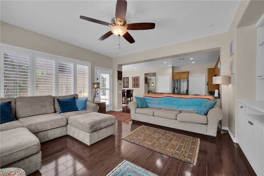 823 Paseo Cerro Place Las Vegas NV 89138