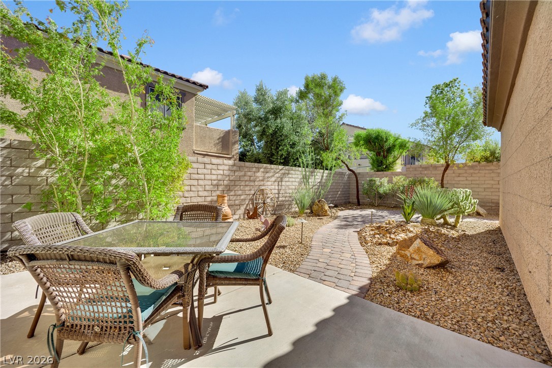 823 Paseo Cerro Place Las Vegas NV 89138