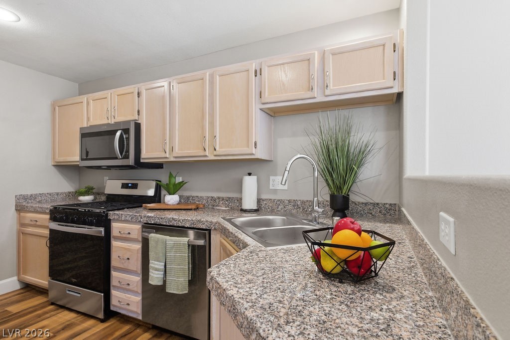 910 Elegant Coral Avenue Henderson NV 89015
