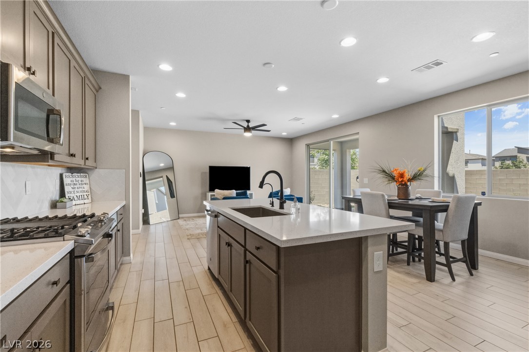 9452 Lunar Ray Street Las Vegas NV 89143