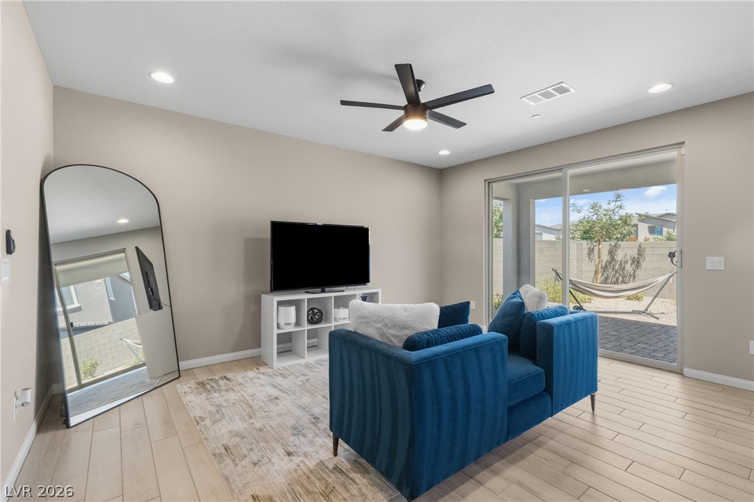 9452 Lunar Ray Street Las Vegas NV 89143