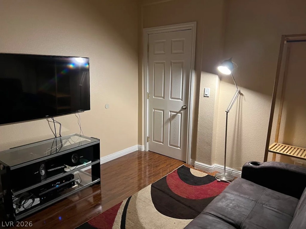9695 Ridgebluff Avenue Las Vegas NV 89148