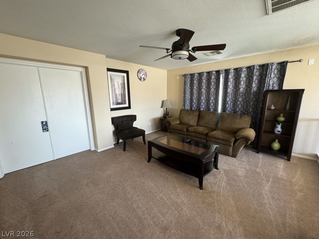 9695 Ridgebluff Avenue Las Vegas NV 89148